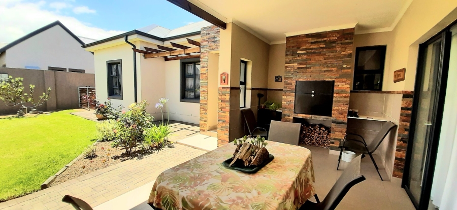 3 Bedroom Property for Sale in Blue Mountain Village Western Cape